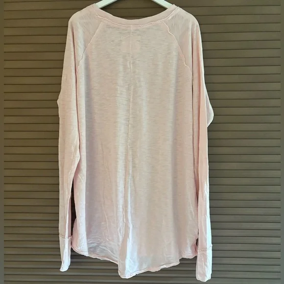 NWOT We The Free Soft Pink Textured Top - Picture 2 of 5